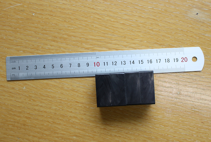 F35x25x15mm铁氧体块状磁铁实拍图片 F35x25x15mm铁氧体块状磁铁实拍图片