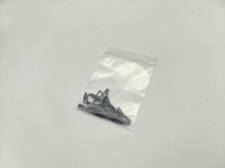 长度方向充磁小条形铁氧体永磁